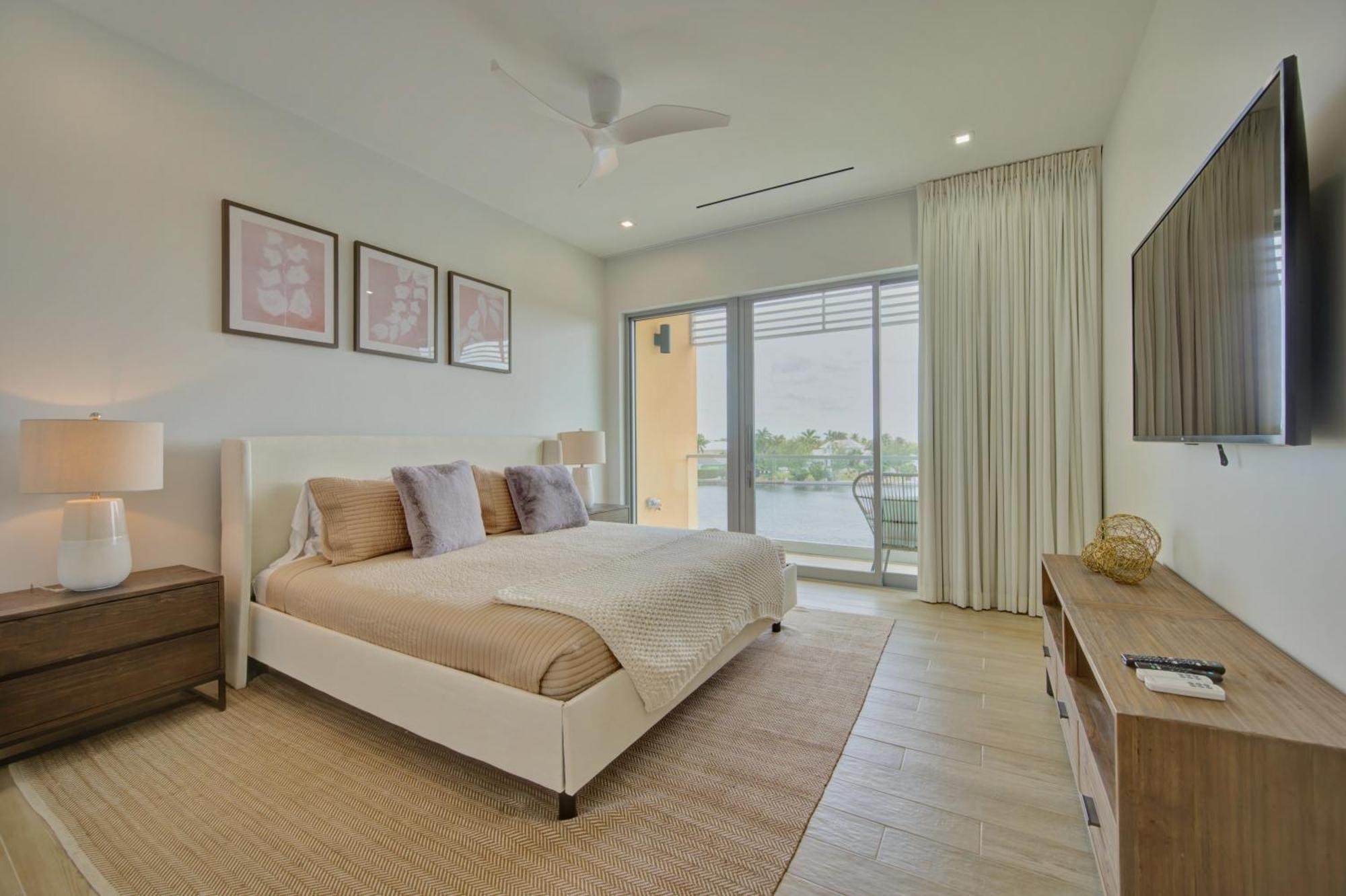 One Canal Point George Town Exterior photo